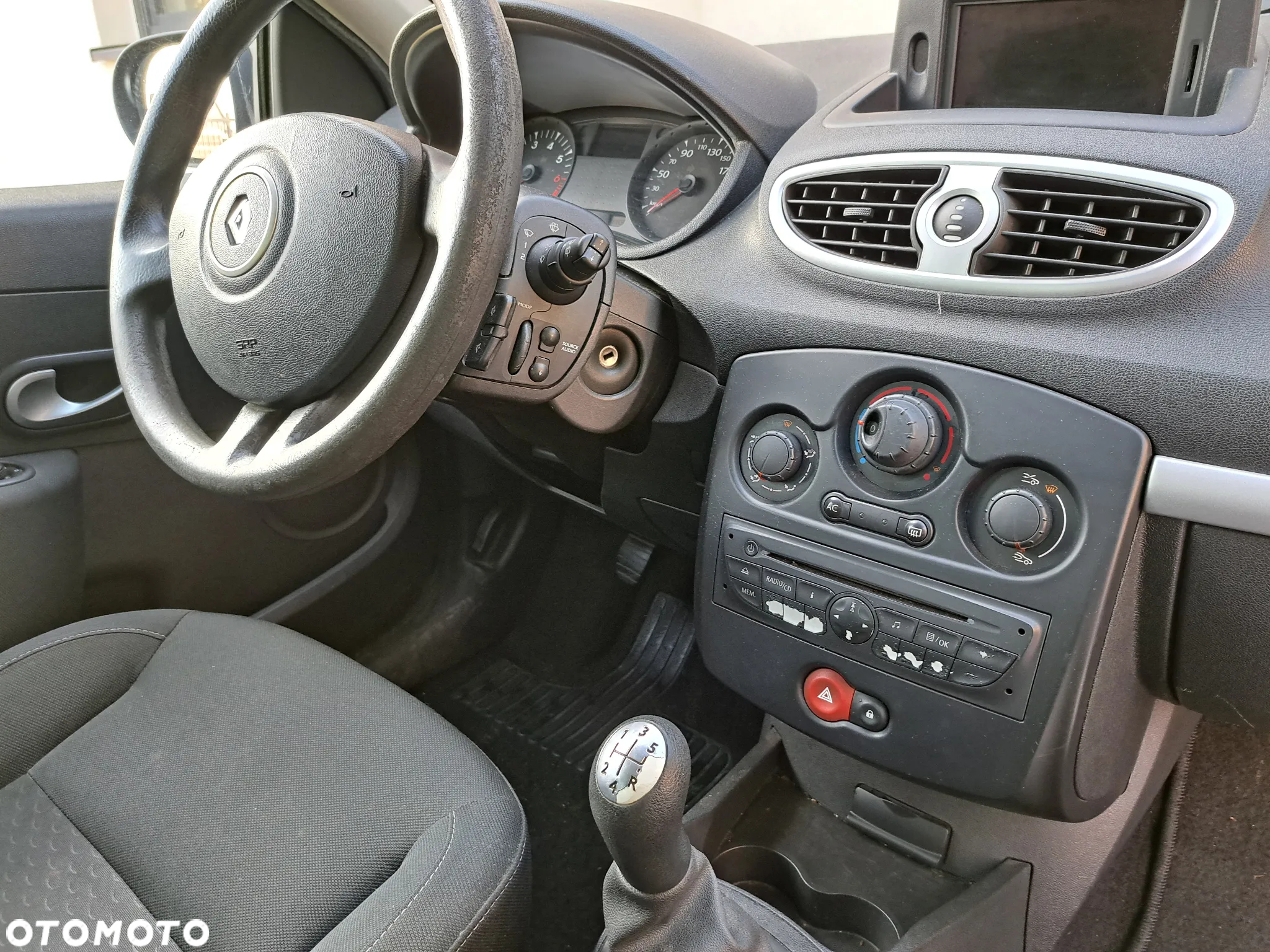 Renault Clio 1.2 TCE Authentique - 6