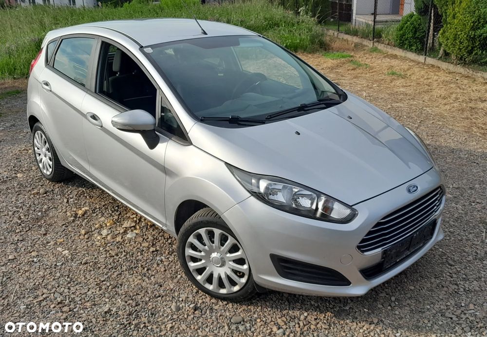Ford Fiesta - 12