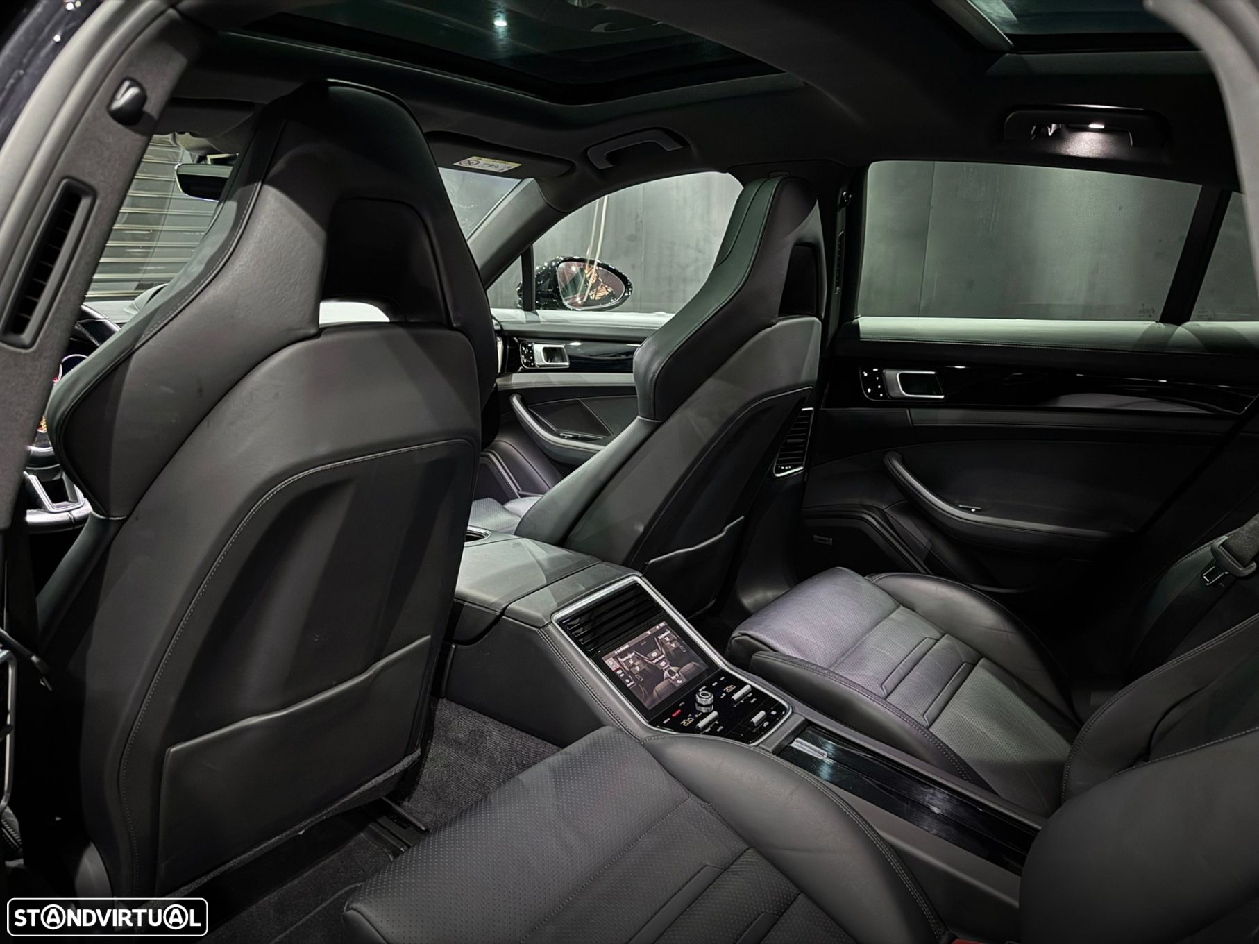 Porsche Panamera 4 E-Hybrid Executive - 40
