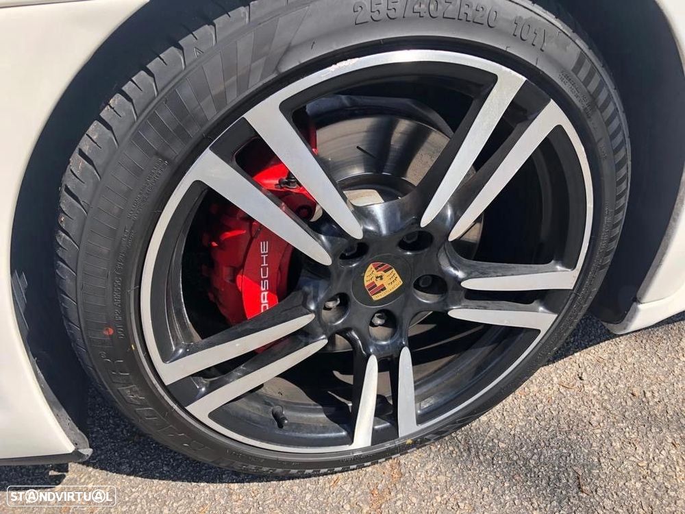 Porsche Panamera Platinum Edition - 10