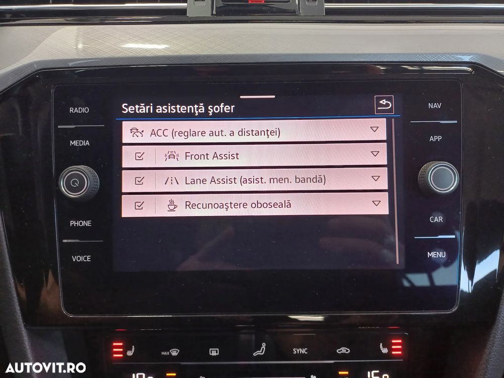 Volkswagen Passat 2.0 TDI DSG Comfortline - 24