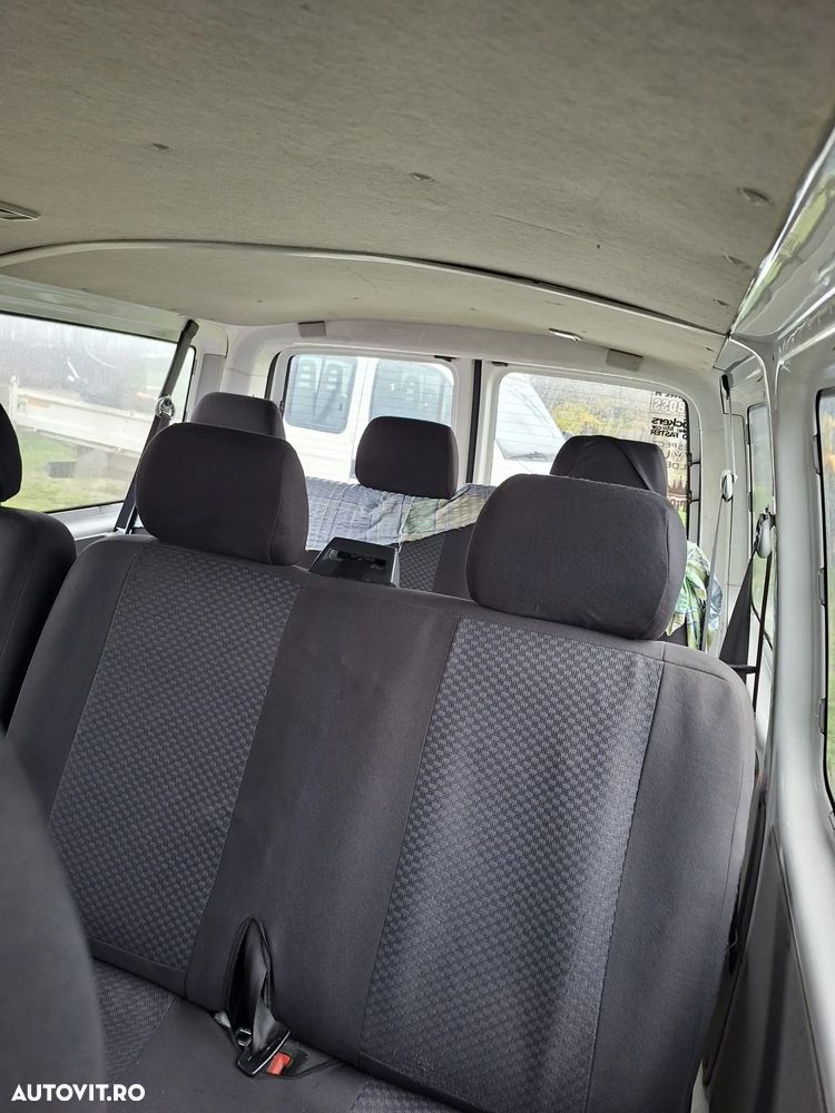 Volkswagen Transporter - 2