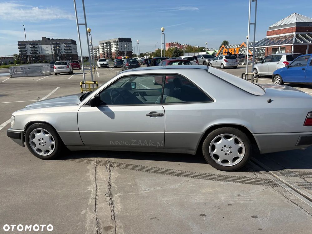 Mercedes-Benz W124 (1984-1993) - 1