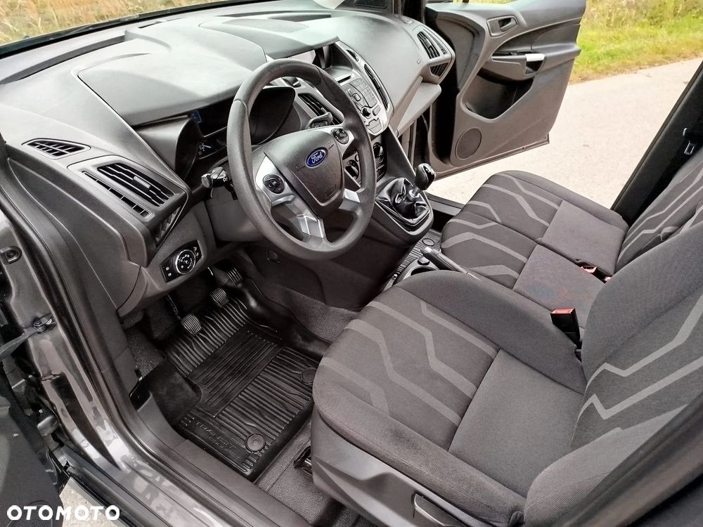 Ford Transit Connect - 14