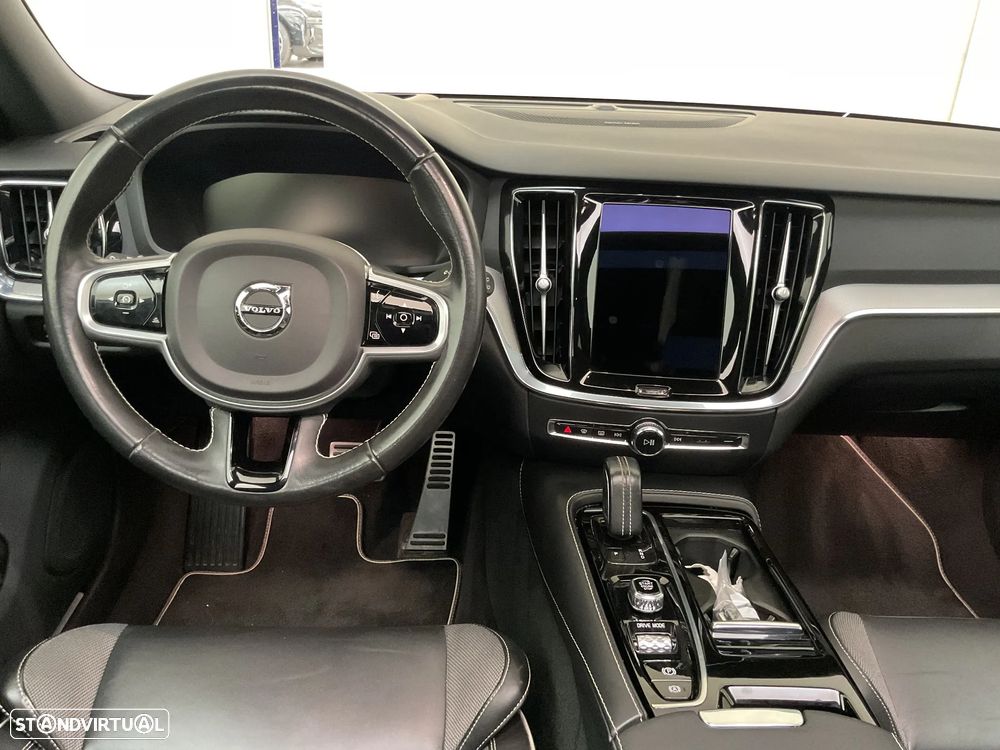 Volvo V60 2.0 T6 AWD TE R-Design - 14