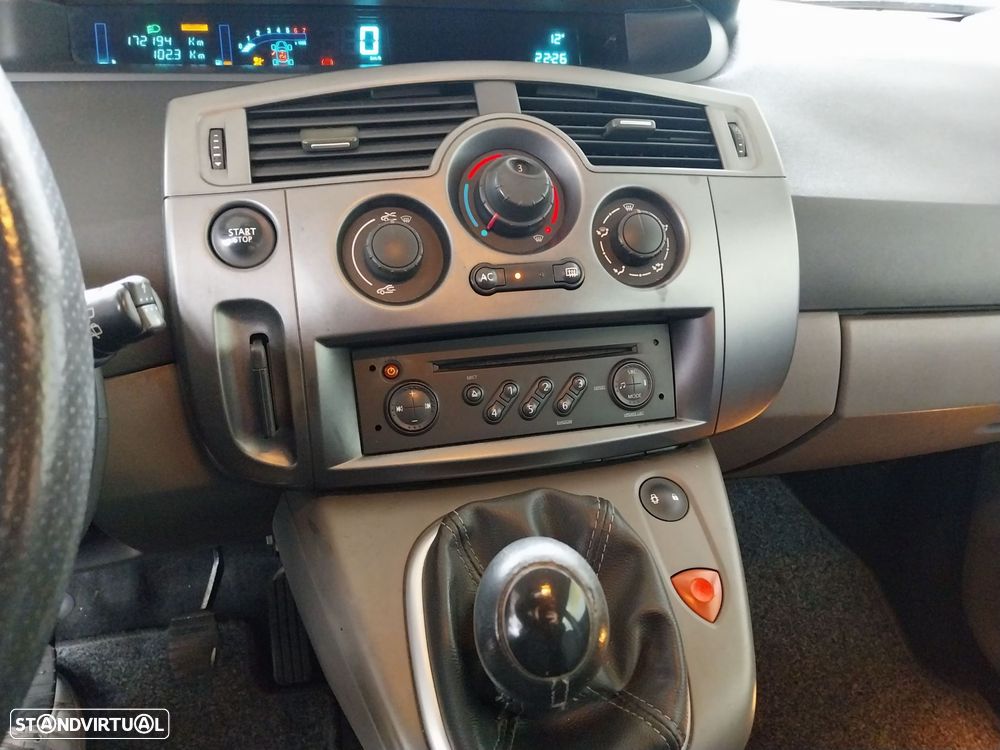 Renault Scénic 1.4 Dynamique - 8