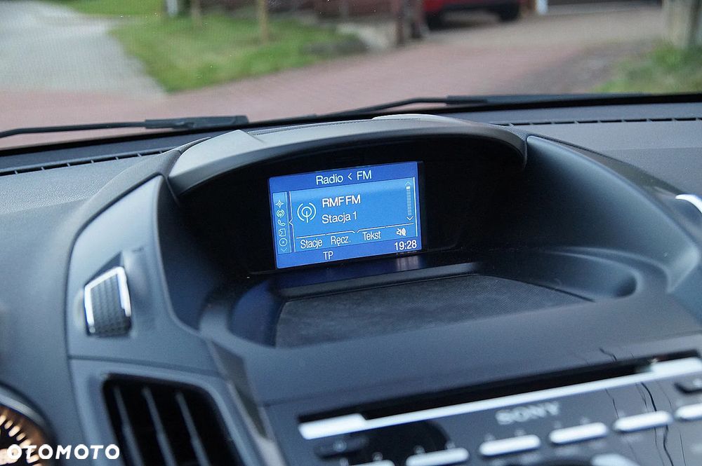 Ford Kuga 2.0 TDCi 4x4 Titanium - 19