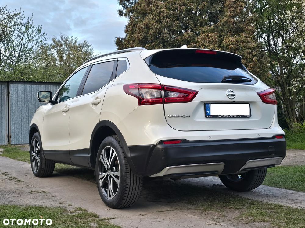 Nissan Qashqai 1.6 DIG-T Tekna - 4