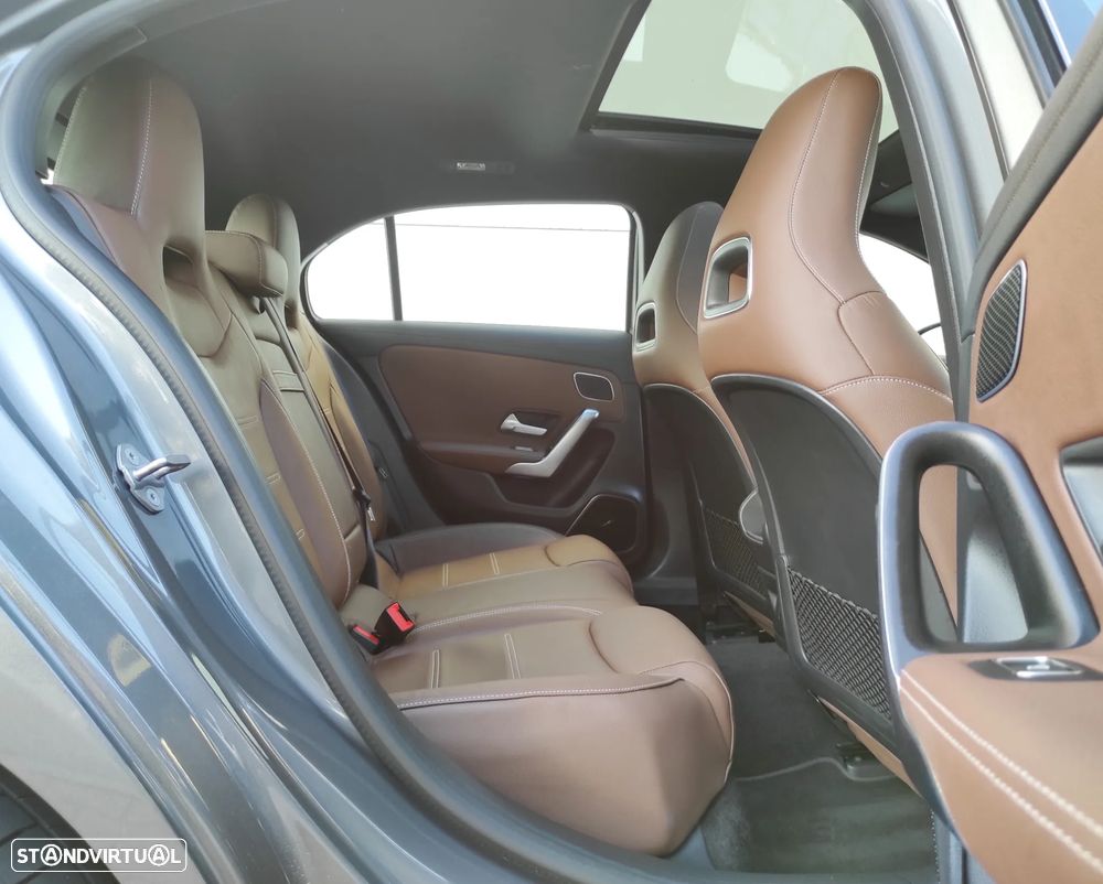 Mercedes-Benz A 250 e AMG Line - 31