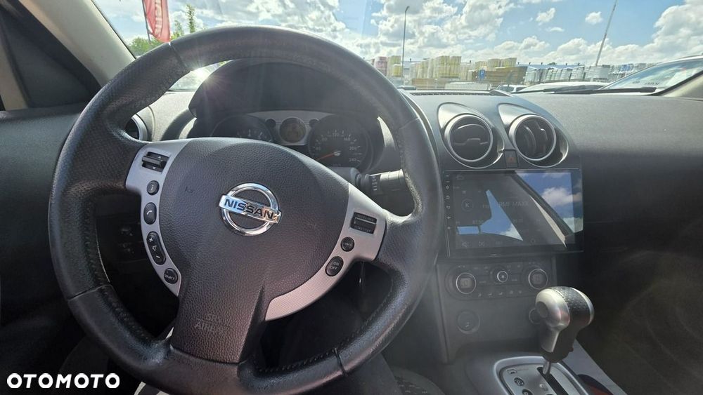 Nissan Qashqai - 10