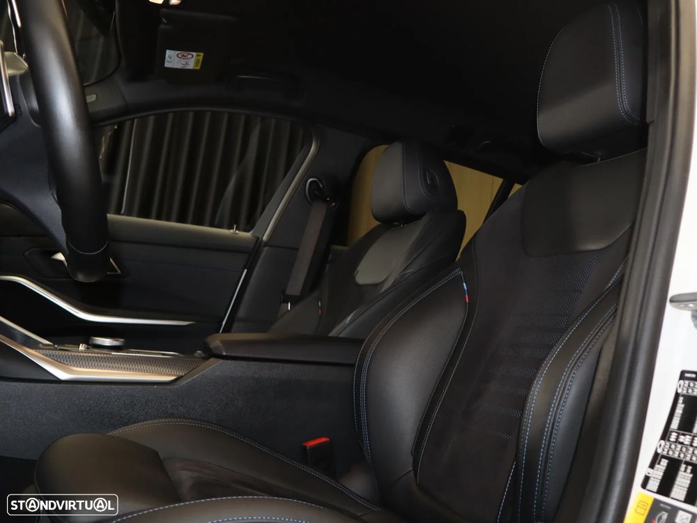 BMW 320 e xDrive Aut. M Sport - 25