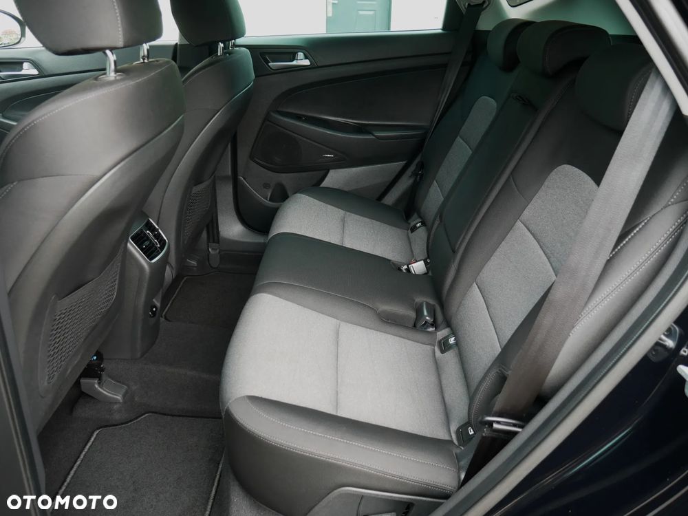 Hyundai Tucson 1.6 GDI BlueDrive Design 2WD - 26