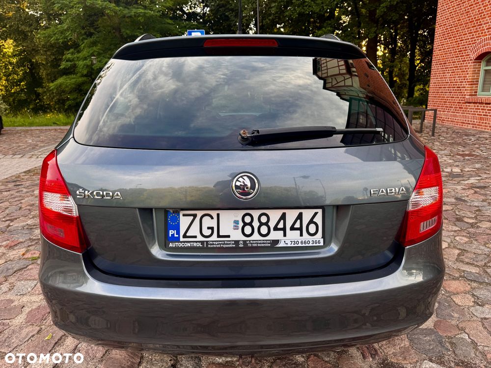 Skoda Fabia - 10