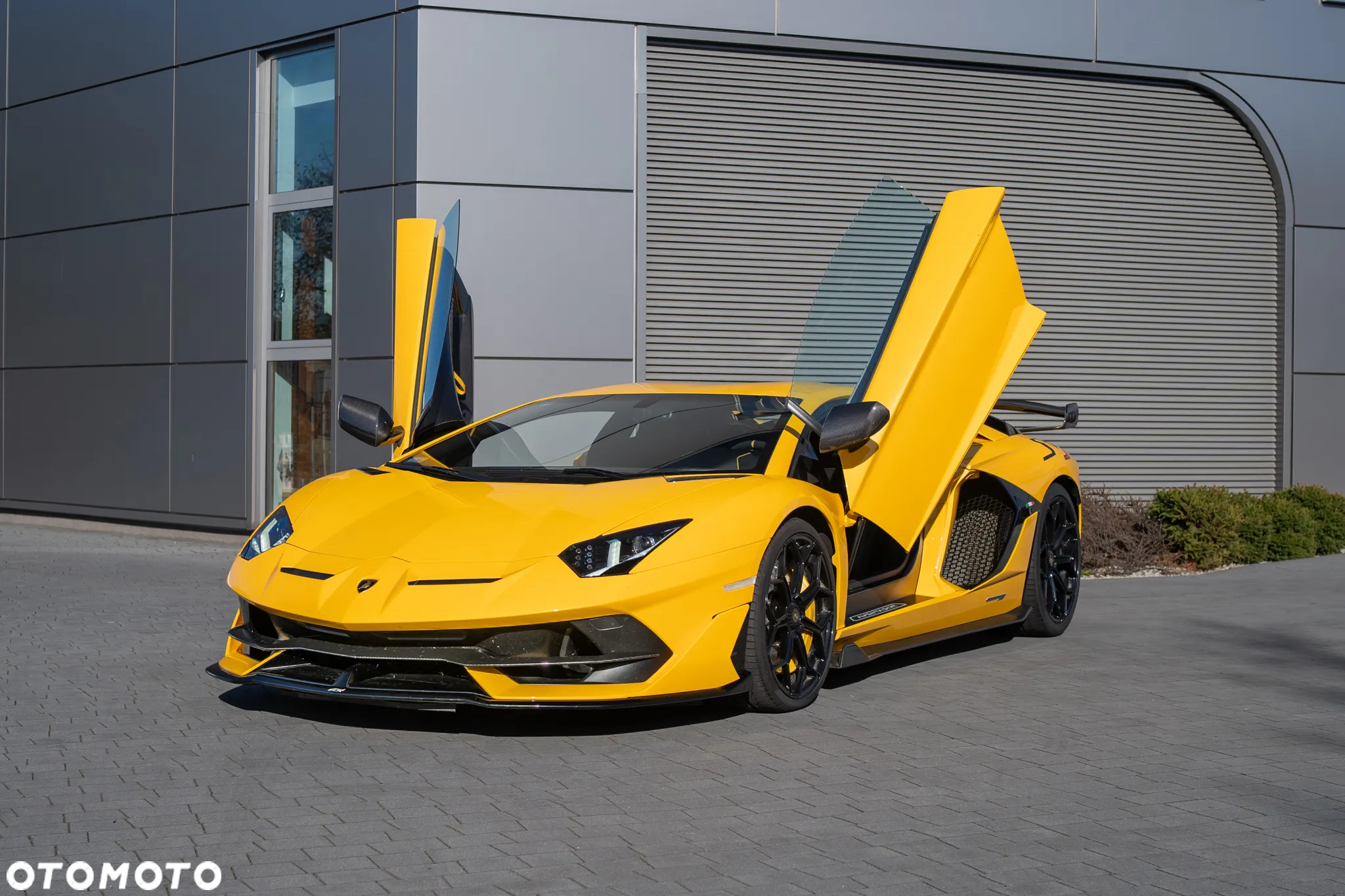 Lamborghini Aventador S - 2