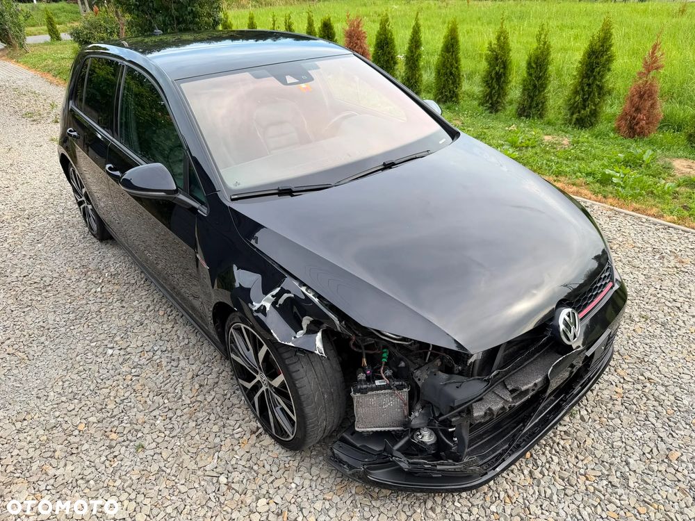 Volkswagen Golf GTI Performance BlueMotion Technology DSG - 10