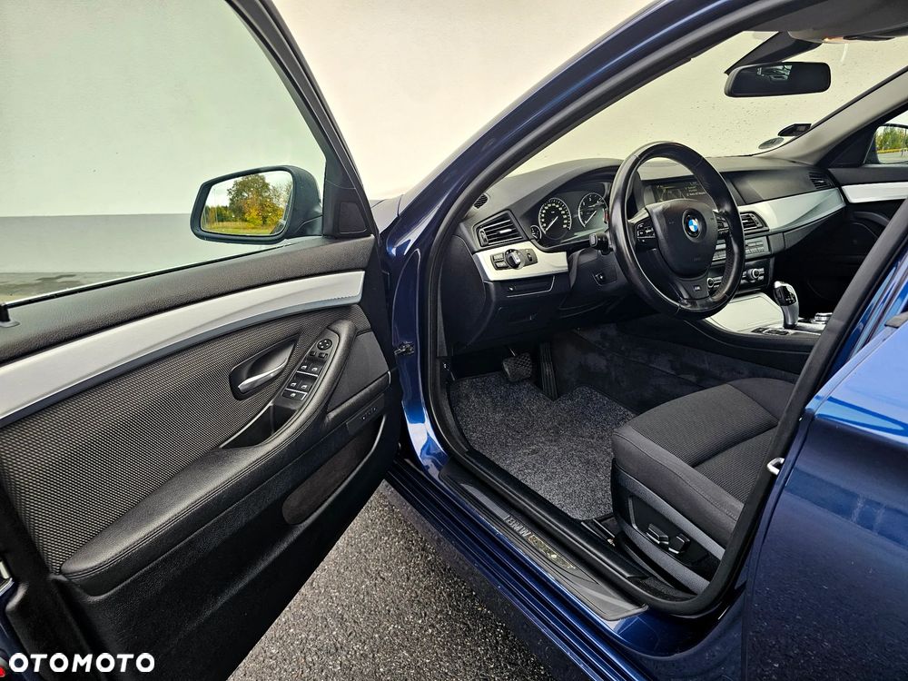 BMW Seria 5 520d - 22