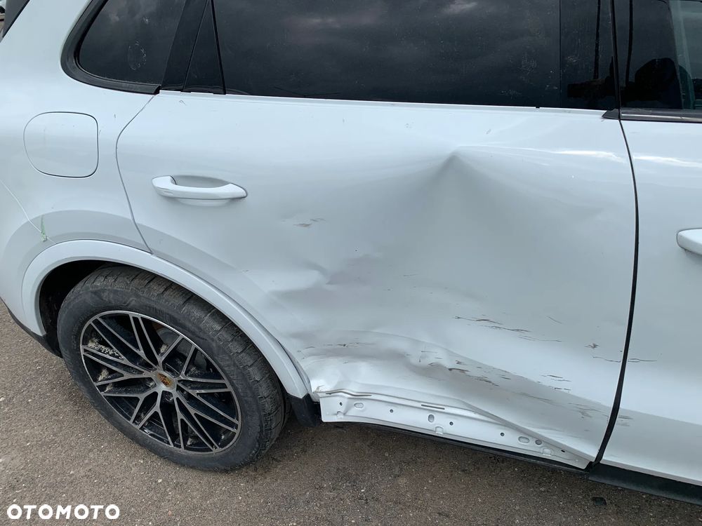Porsche Cayenne Tiptronic S - 6