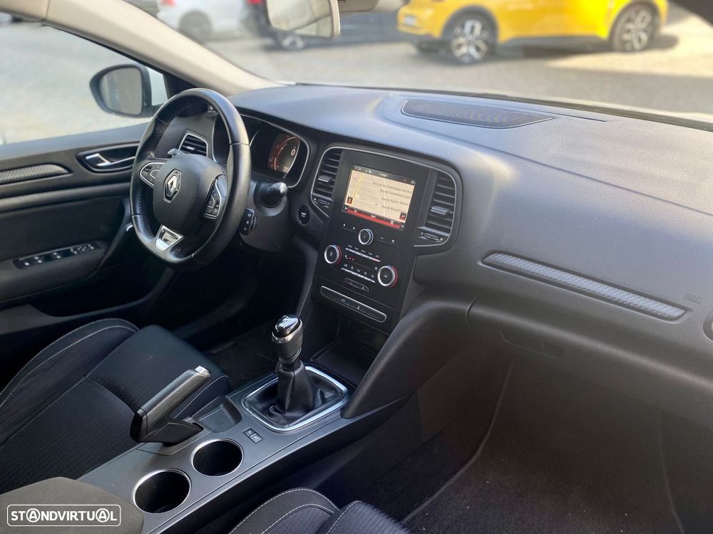 Renault Mégane Sport Tourer 1.5 dCi Comfort SS - 22
