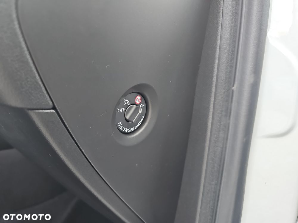 Renault Captur - 23