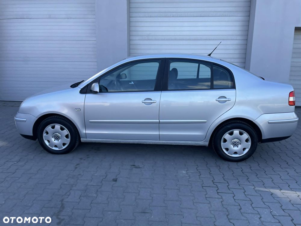 Volkswagen Polo 1.4 16V Special - 22