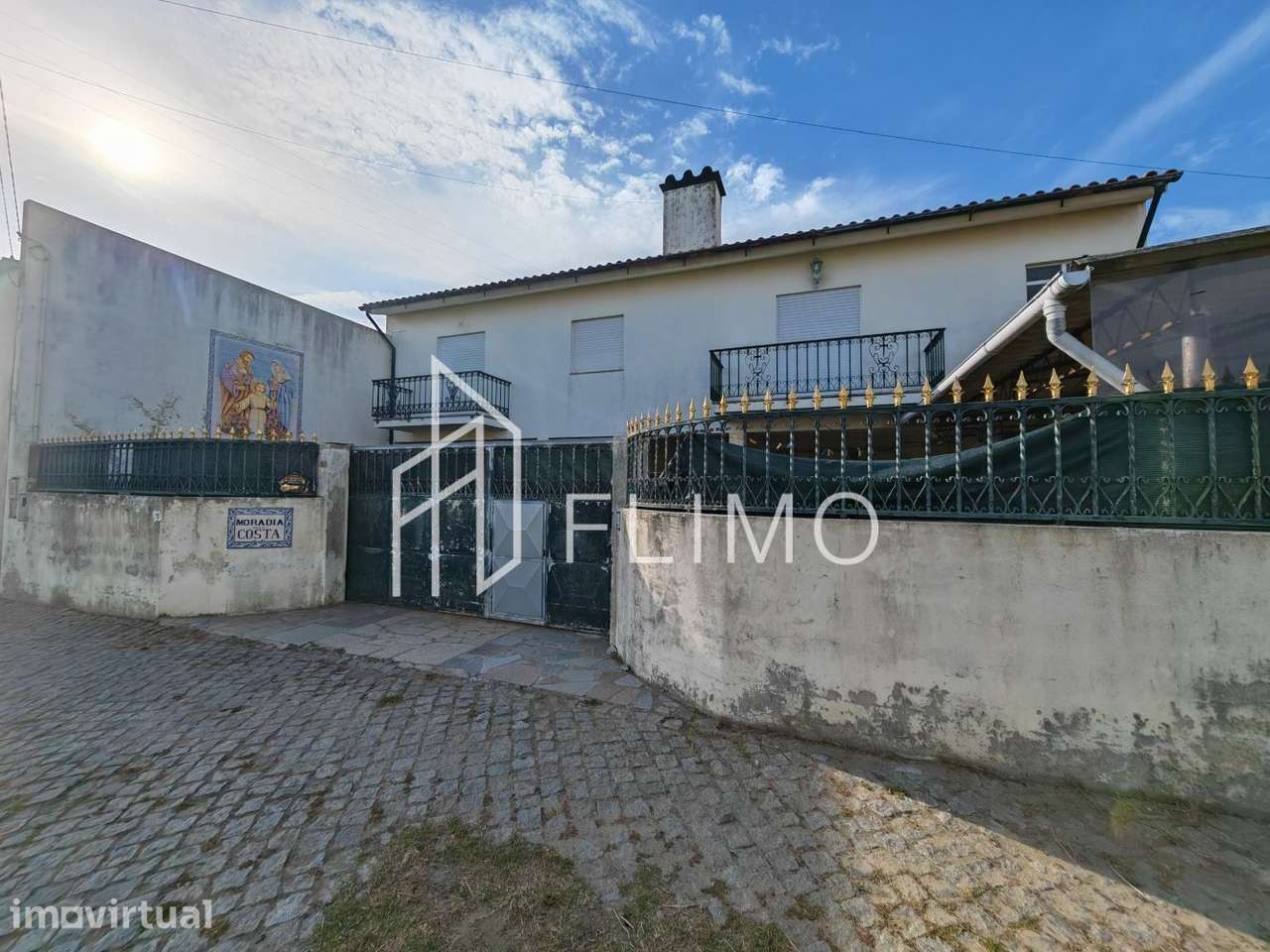Moradia T4 com potencial Bifamiliar - Grande imagem: 2/36