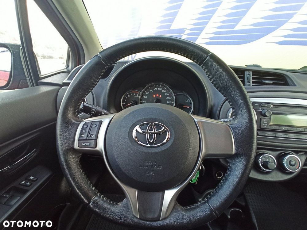 Toyota Yaris - 10