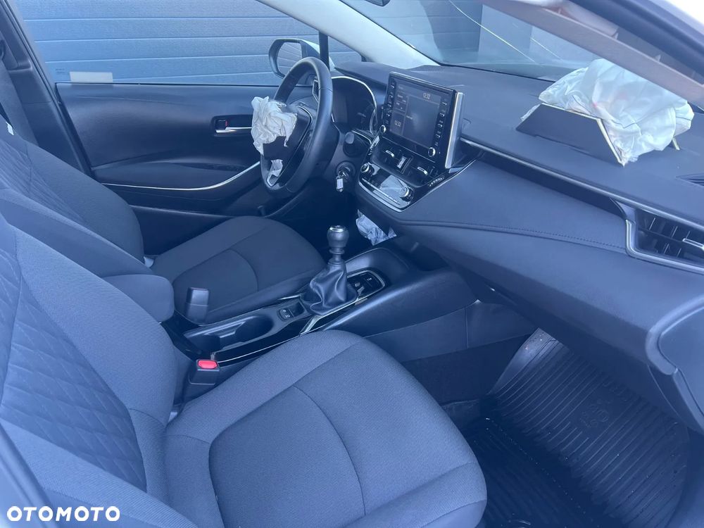 Toyota Corolla 1.6 Comfort - 13