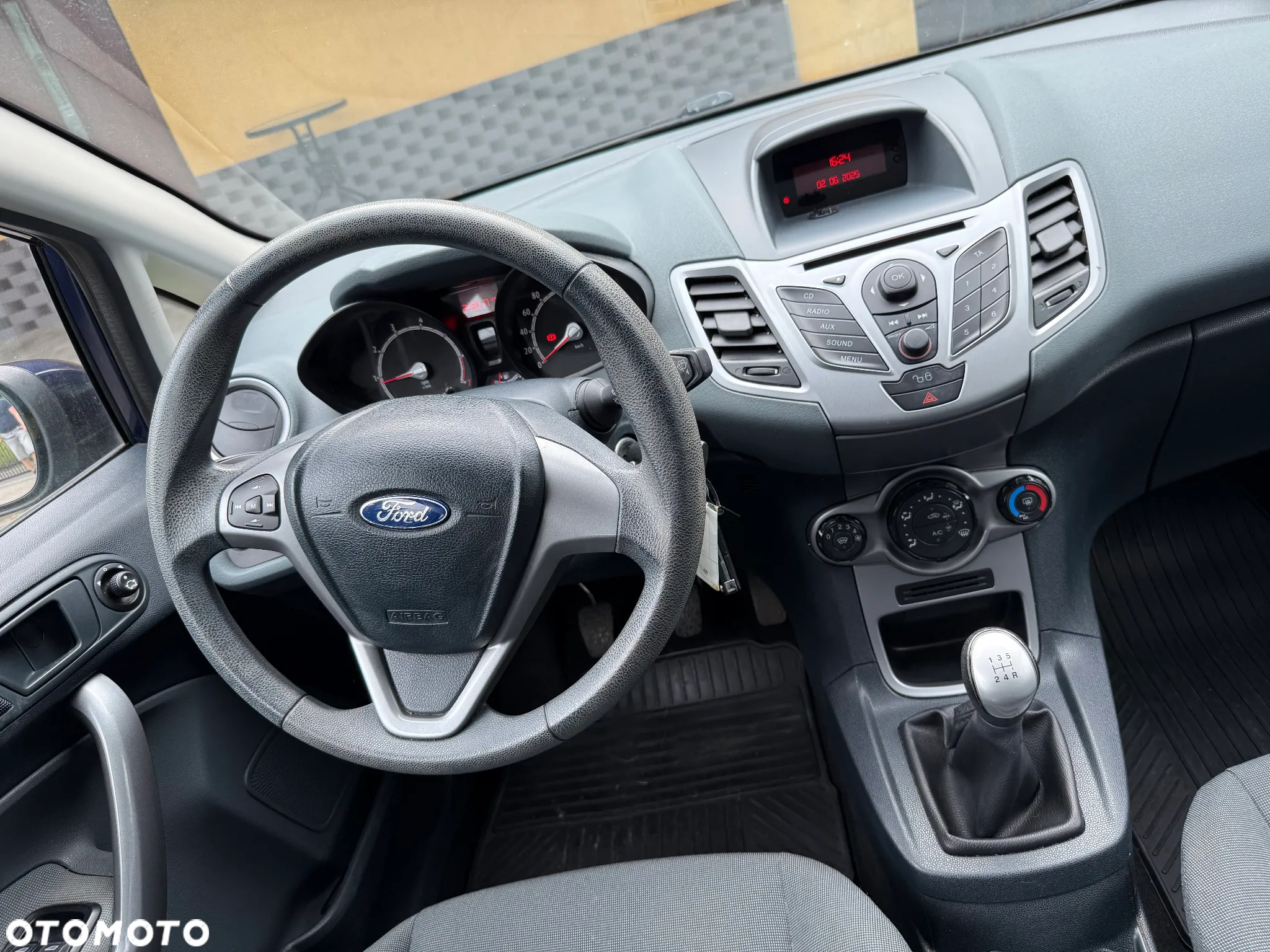 Ford Fiesta 1.25 Trend - 18