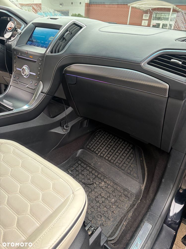 Ford Edge - 20