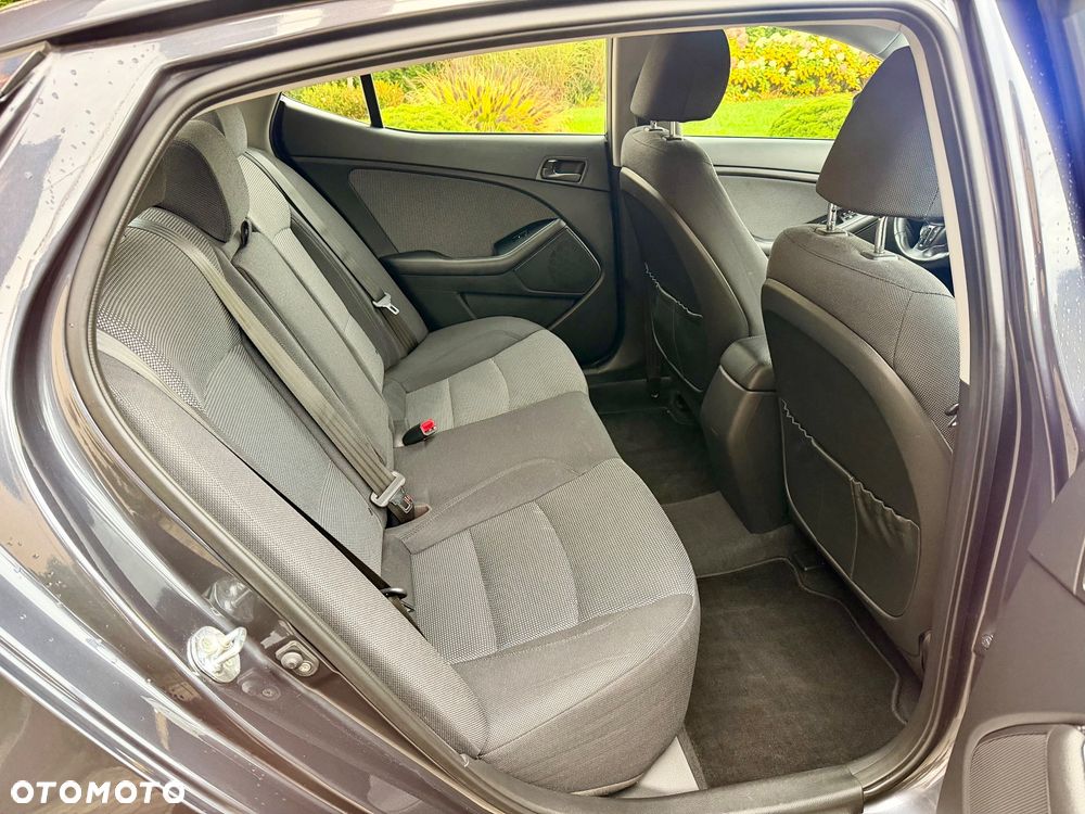 Kia Optima 2.0 CVVL Attract - 19