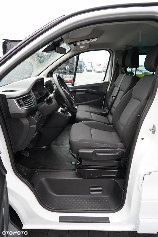 Renault TRAFIC III / BUS / 9 MIEJSC / PIERWSZY WŁAŚCICIEL / POLSKI SALON / 2022 ROK / - 22