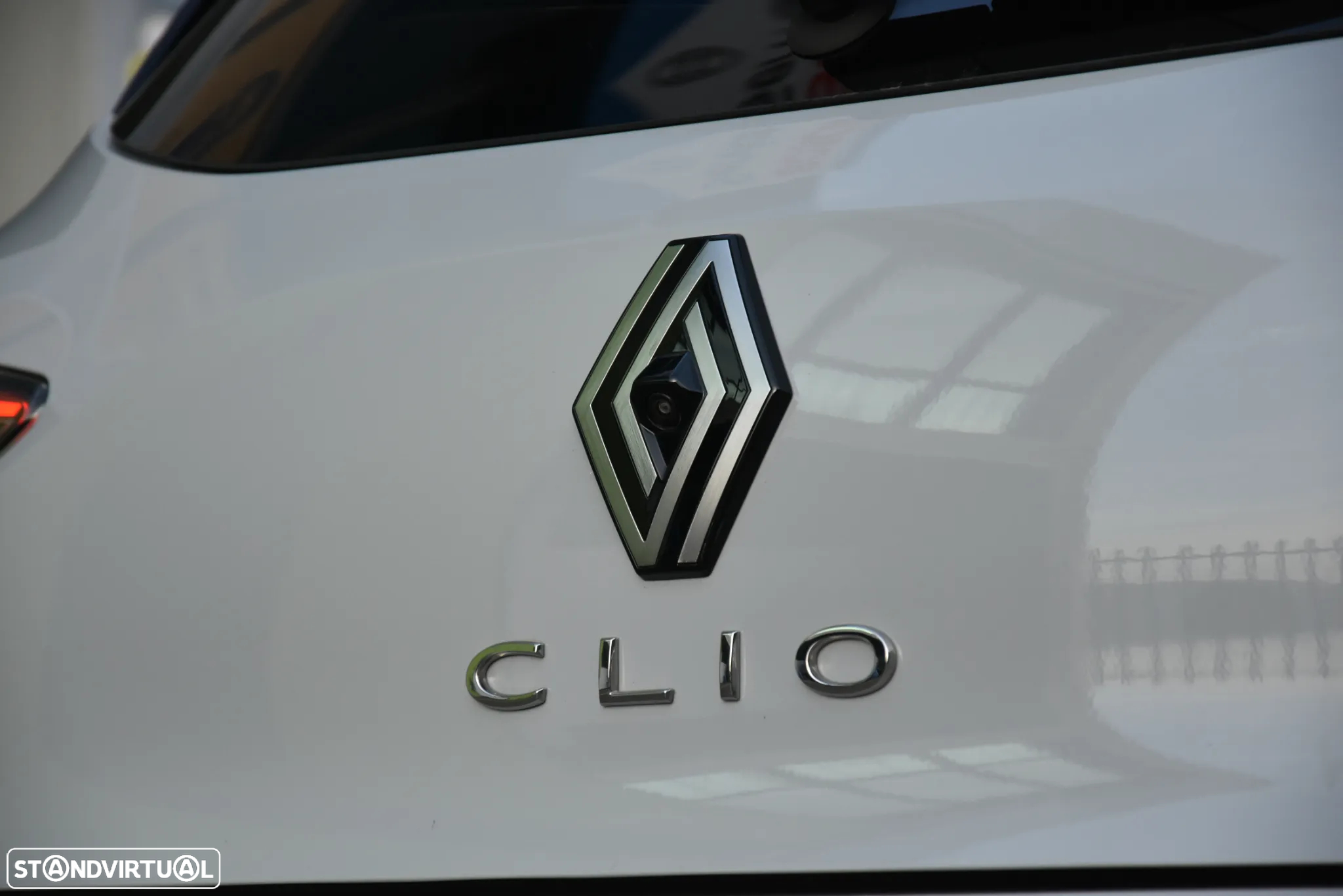 Renault Clio 1.0 TCe Techno - 8
