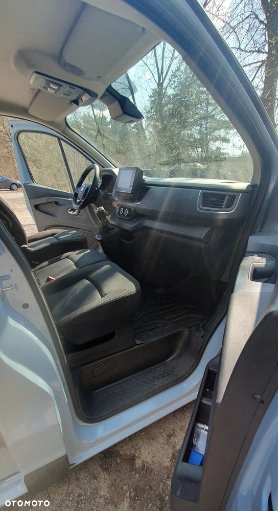 Renault TRAFIC - 9