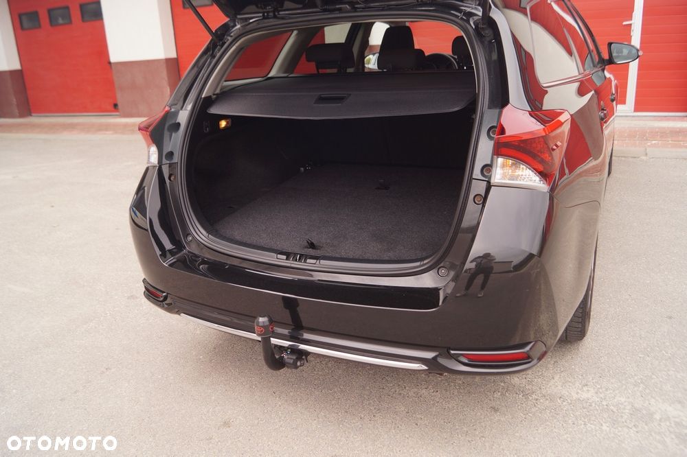 Toyota Auris 1.6 D-4D Executive - 31