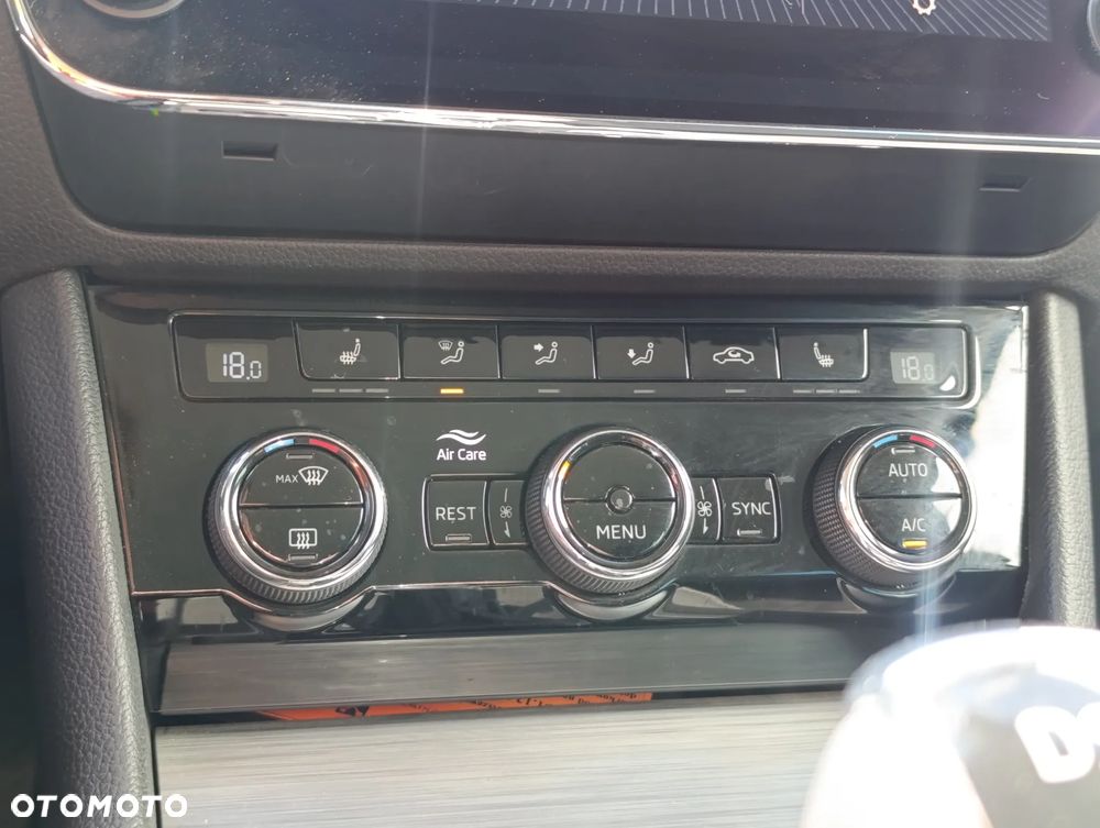 Skoda Superb 2.0 TSI Ambition DSG - 34