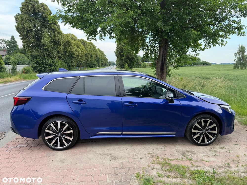 Toyota Corolla 1.8 Business Edition - 3