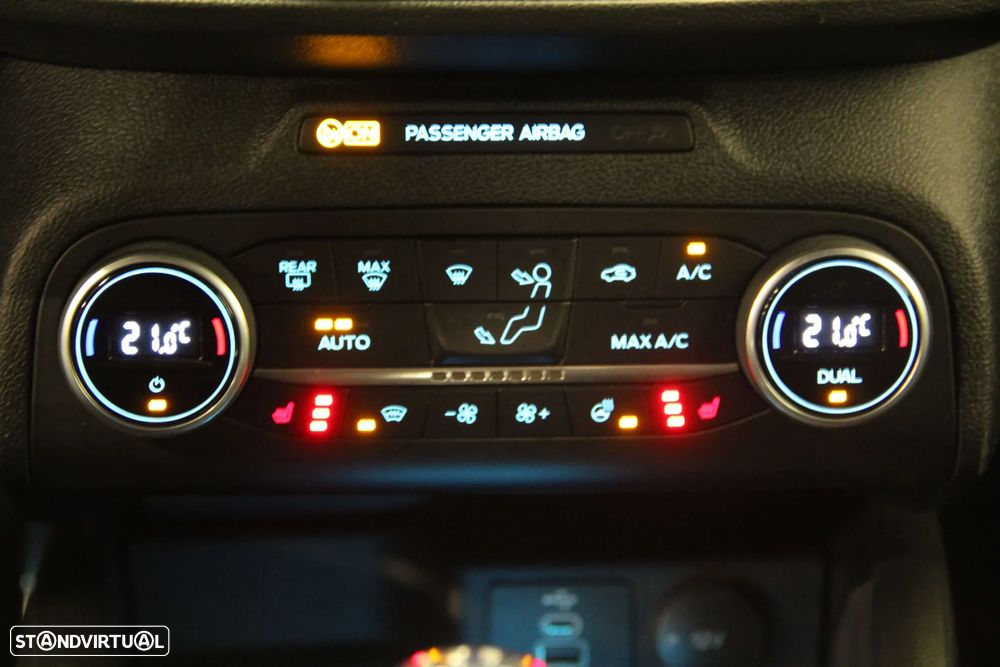 Ford Focus 1.0 EcoBoost MHEV ST-Line - 15
