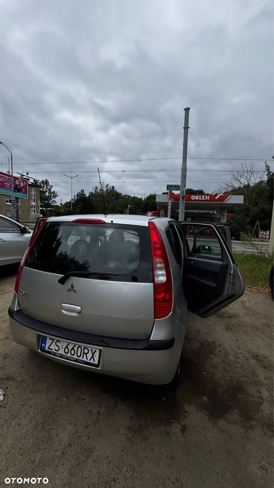 Mitsubishi Colt - 4