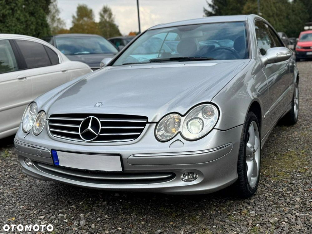 Mercedes-Benz CLK - 11