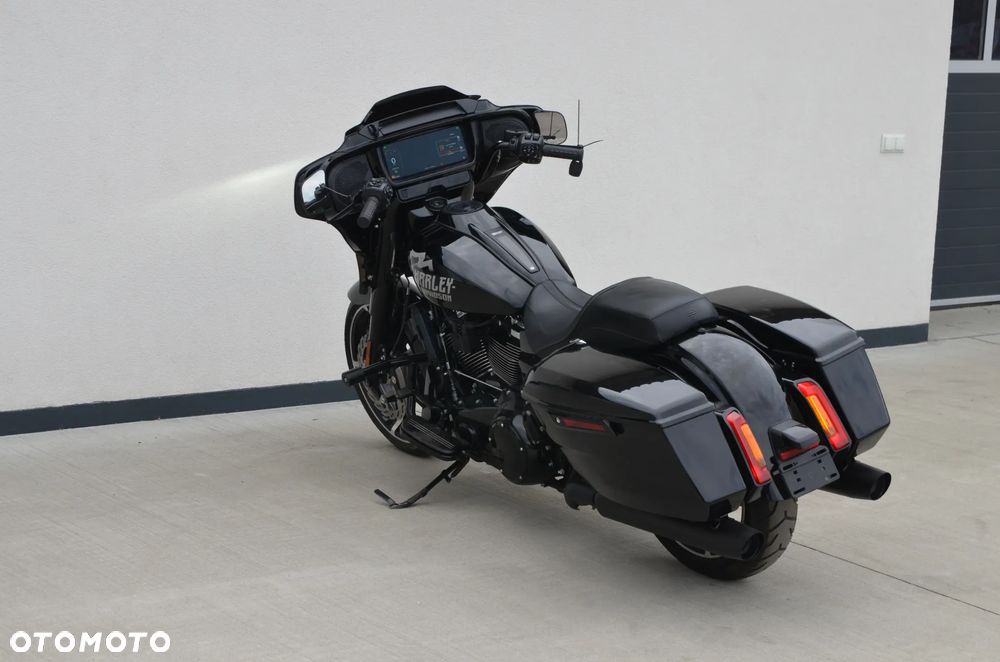 Harley-Davidson Touring Street Glide - 26