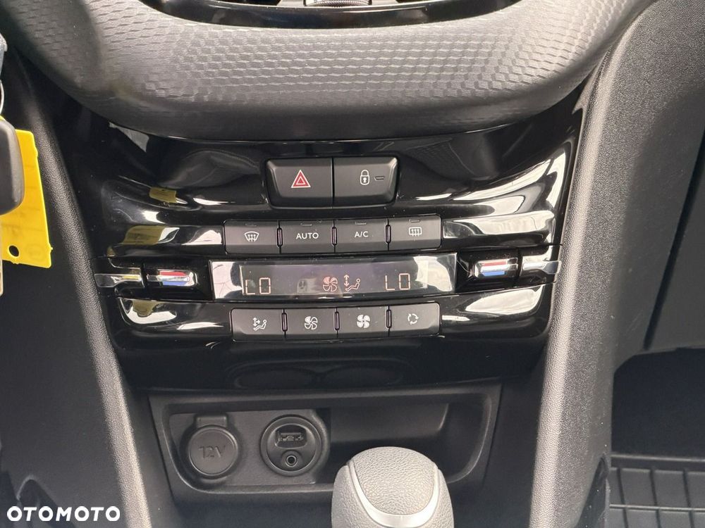 Peugeot 2008 PureTech 110 Stop&Start EAT6 Allure - 25