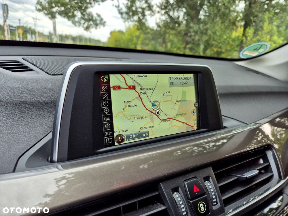 BMW X1 sDrive18d xLine - 14