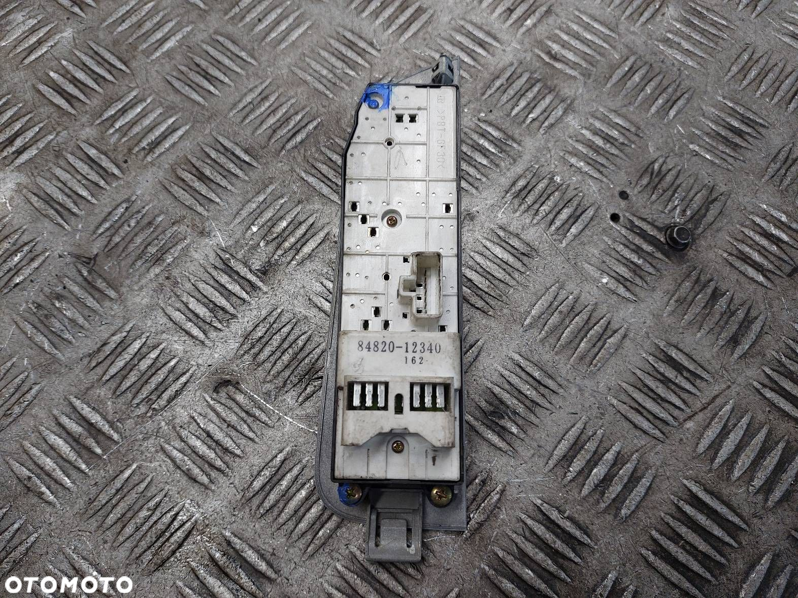 PANEL STEROWANIA SZYB TOYOTA COROLLA E11 LIFT 84820-12340 - 2