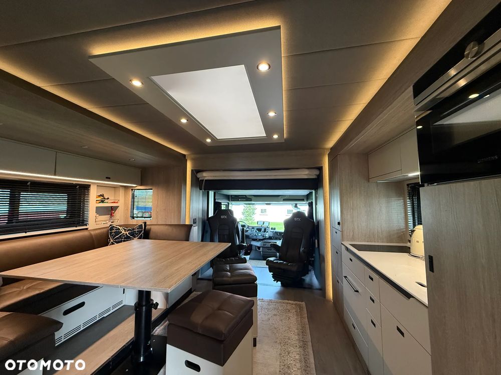 Scania Koniowóz STX S770 5-koni + Duża przyczepa, 4-konie - 23