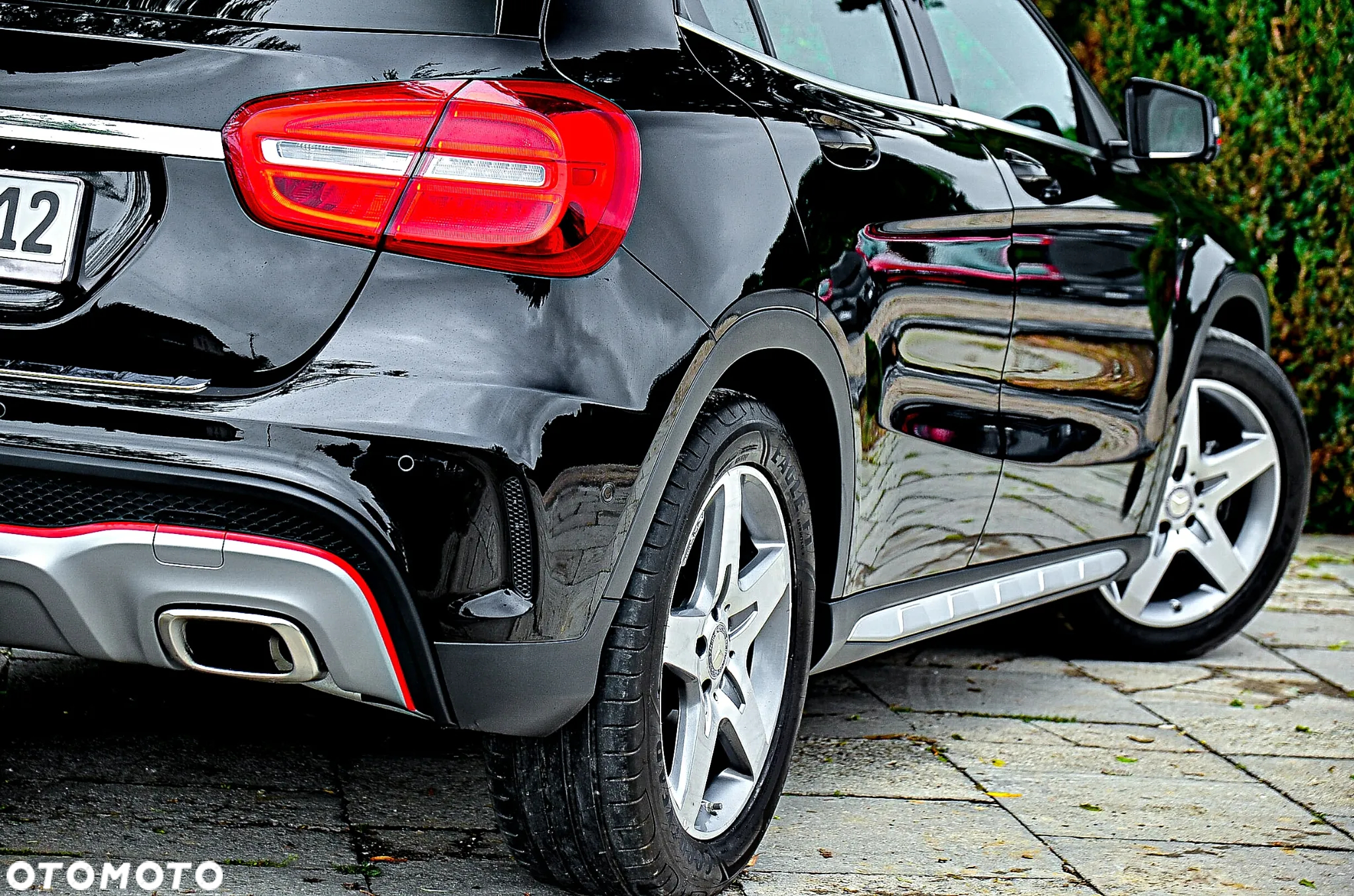 Mercedes-Benz GLA 180 7G-DCT AMG Line - 18