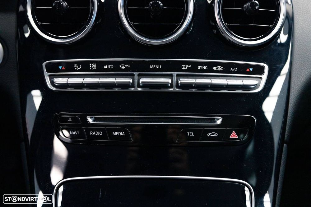 Mercedes-Benz GLC 220 d 4Matic 9G-TRONIC Exclusive - 38