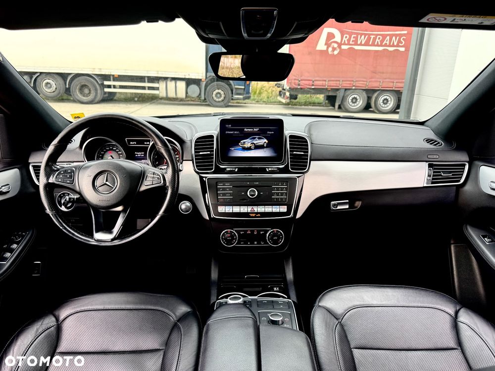 Mercedes-Benz GLE 400 4Matic 9G-TRONIC AMG Line - 28