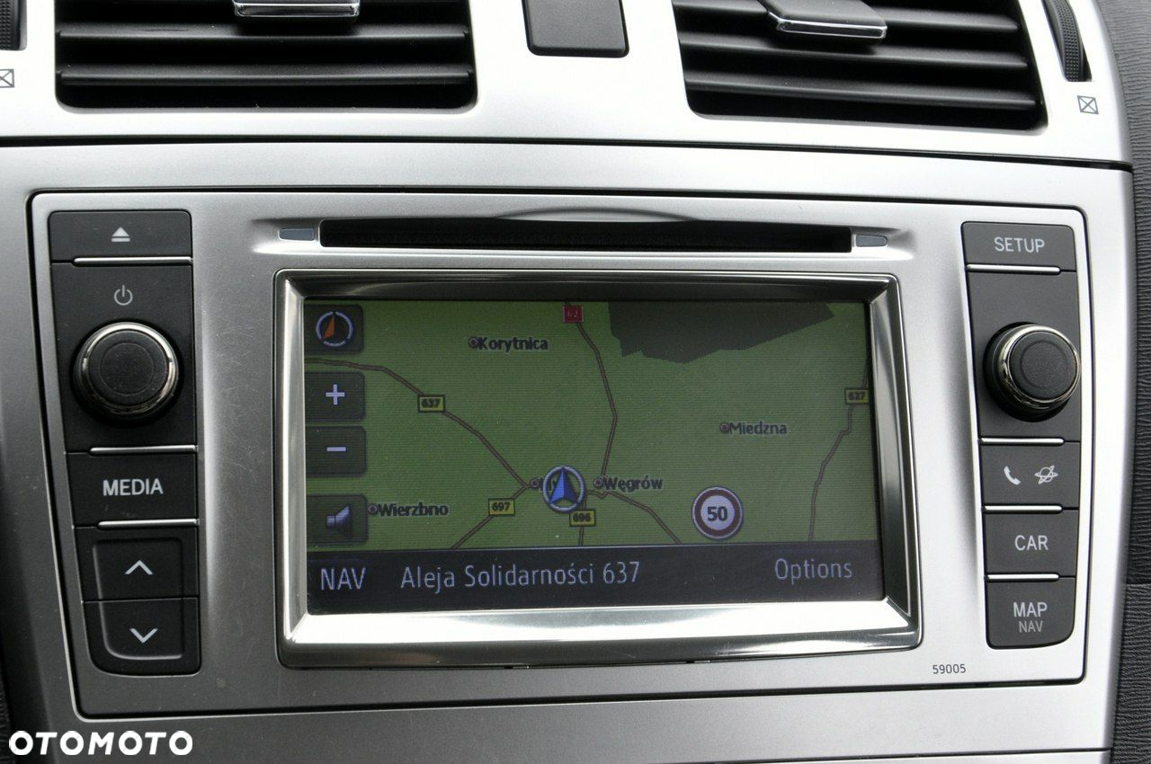 Toyota Avensis 1.8 Sol - 15