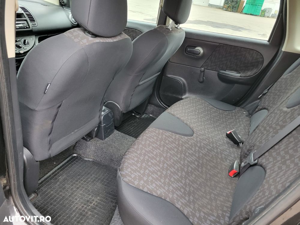 Nissan Micra - 7