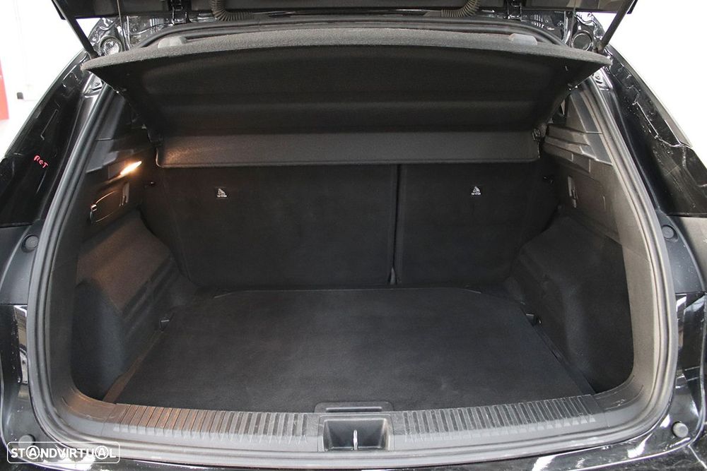 Renault Austral 1.2 E-Tech Techno Espirit - 26